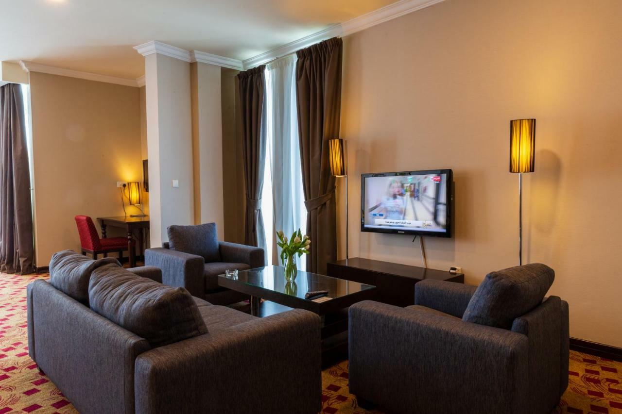 Kingsgate Hotel Doha By Millennium Hotels Exterior photo